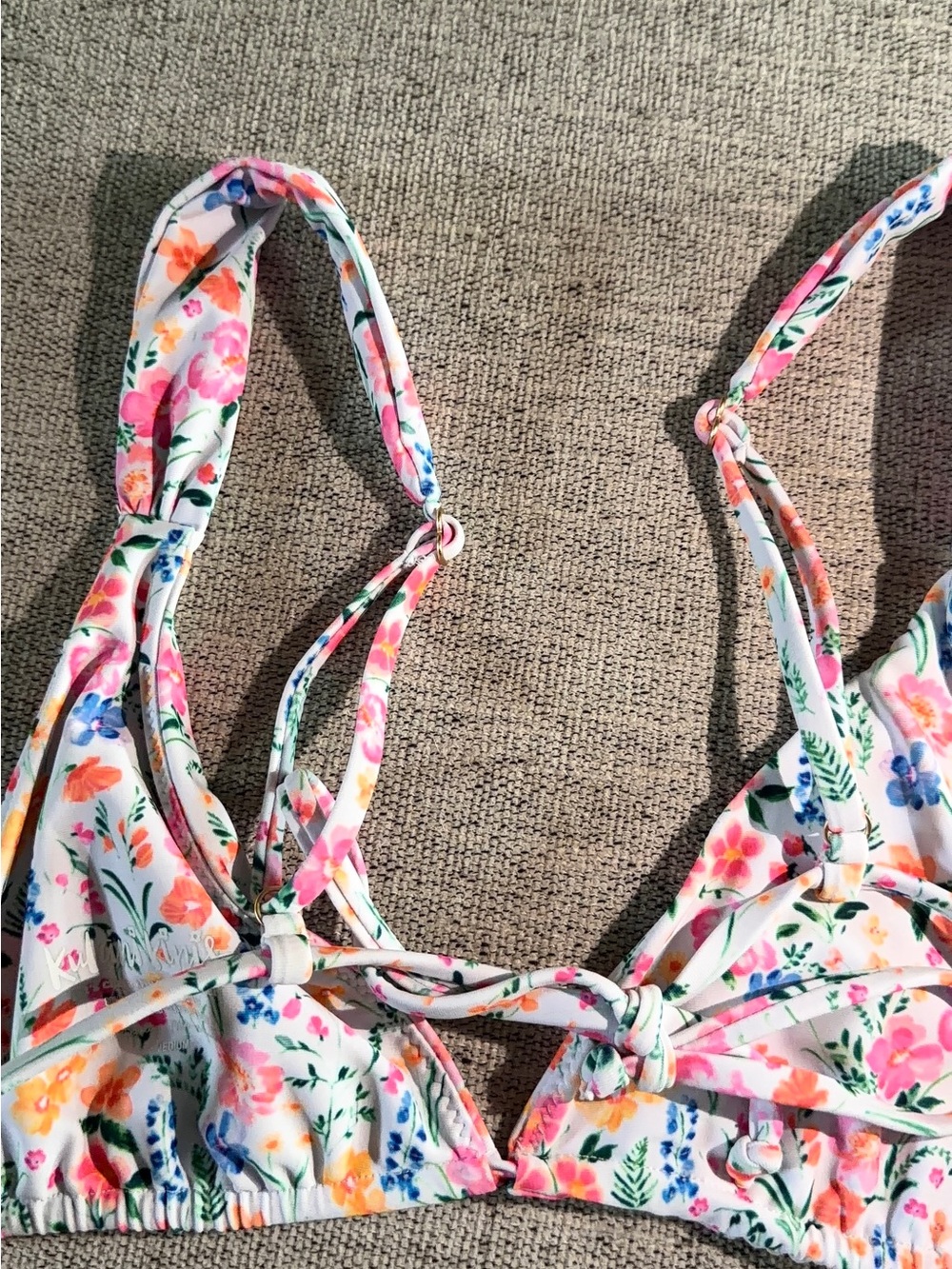 discontinued kulani kini top, never worn, limited edition